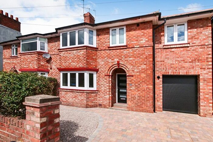 4 Bedroom Semi-detached House To Rent In Moorland Road, York, YO10