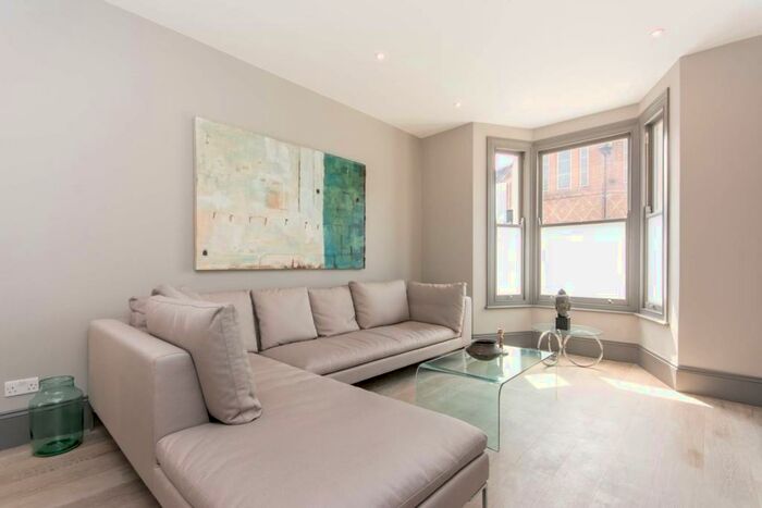 4 Bedroom End Of Terrace House To Rent In Ponsard Road, Kensal Green, London, NW10