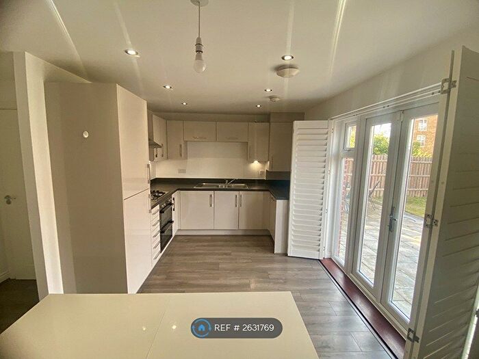 3 Bedroom Semi-detached House To Rent In Ruby Tuesday Drive, Dartford, DA1