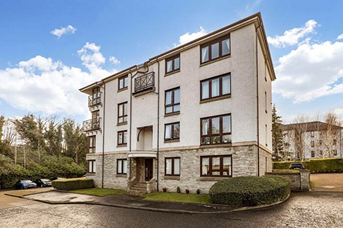 2 Bedroom Flat For Sale In / Greenpark, Liberton, Edinburgh, EH17