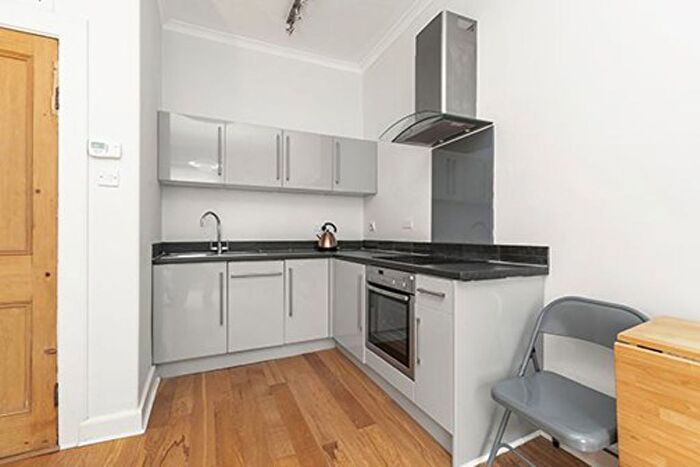 1 Bedroom Flat To Rent In Dean Street, Stockbridge, Edinburgh, EH4