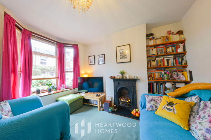 3 Bedroom Terraced House For Sale In Camp View Road, St. Albans, AL1