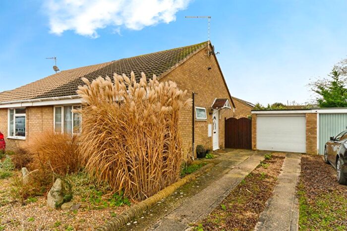 2 Bedroom Semi-Detached Bungalow For Sale In Gainsborough Road, Stamford, PE9