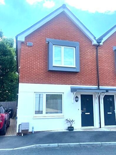 2 Bedroom Property To Rent In Woodpecker View, Crowborough, TN6