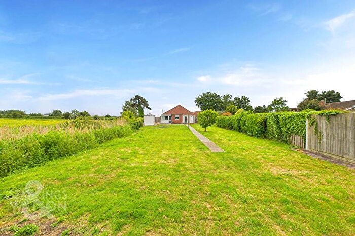 3 Bedroom Detached Bungalow For Sale In Old Road, Acle, Norwich, NR13