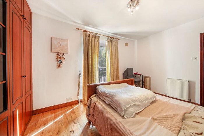 1 Bedroom Flat To Rent In Verity House, Abercorn Place, NW8