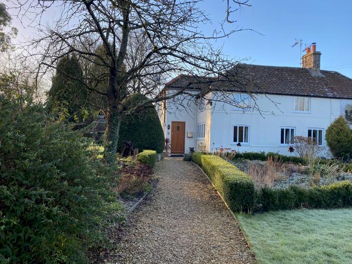 4 Bedroom Cottage For Sale In Elberton, Olveston, Bristol BS35