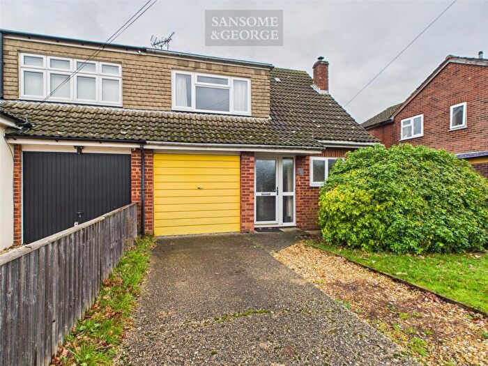 3 Bedroom Semi-Detached House For Sale In Stephens Road, Mortimer Common, Reading, Berkshire, RG7