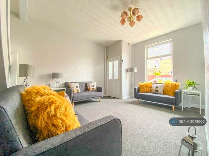 3 Bedroom Terraced House To Rent In New Wellington Street, Blackburn, BB2