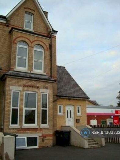7 Bedroom Terraced House To Rent In Wilbraham Road, Manchester, M14