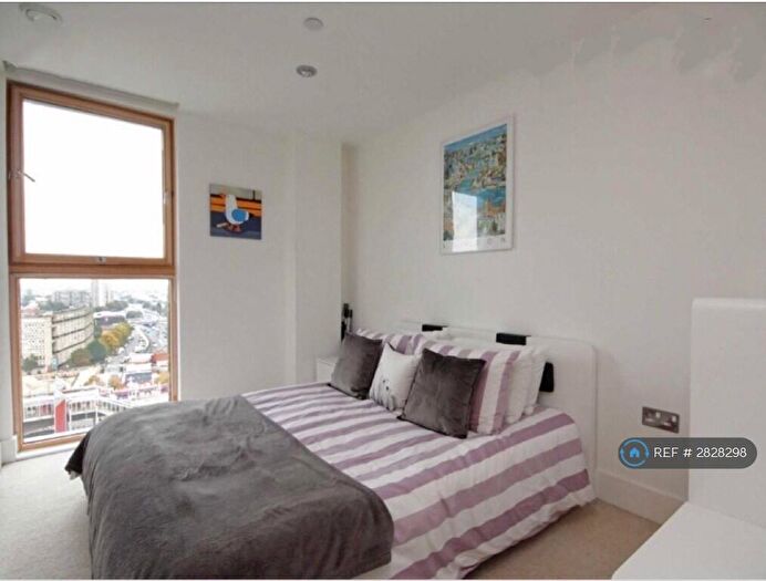 1 Bedroom Flat To Rent In Streamlight Tower, London, E14