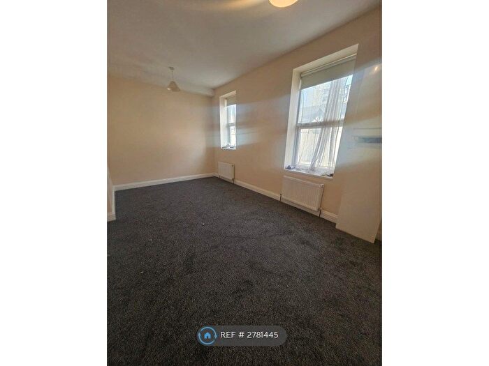 1 Bedroom Flat To Rent In York Road, Ilford, IG1