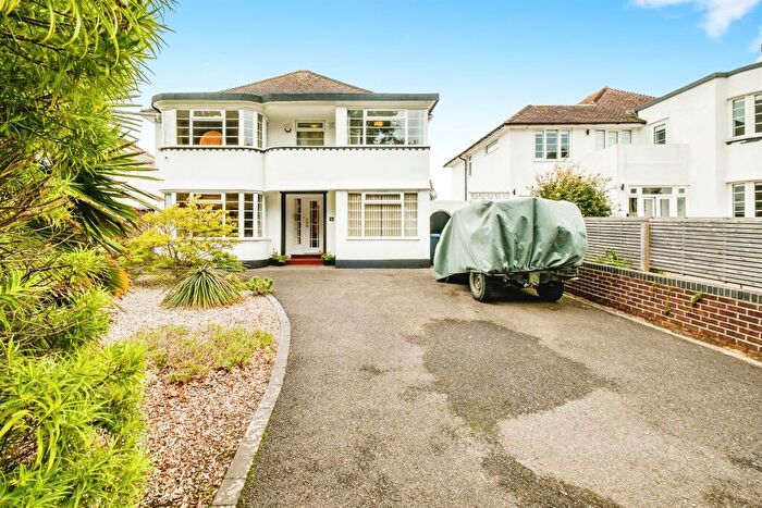 4 Bedroom Detached House For Sale In Sea Lane, Goring-By-Sea, Worthing, BN12