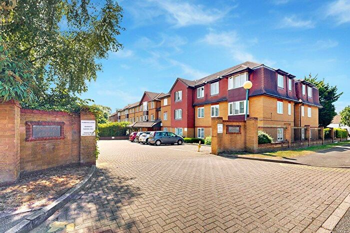 2 Bedroom Apartment For Sale In Pembroke Lodge, Du Cros Drive, Stanmore, HA7