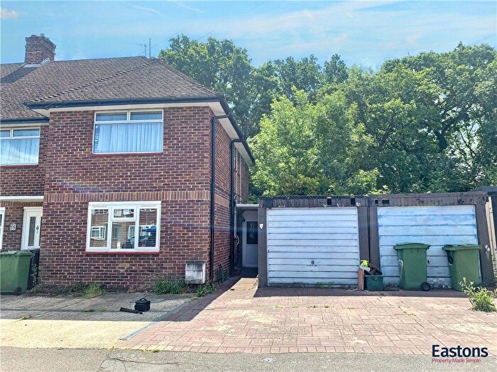 2 Bedroom Flat For Sale In Collier Close, Epsom, KT19