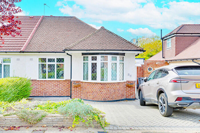 2 Bedroom Semi-Detached Bungalow For Sale In Gillmans Road, Orpington, BR5