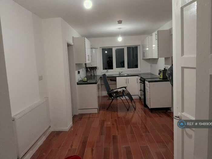 5 Bedroom End Of Terrace House To Rent In Falcon Lodge Crescent, Sutton Coldfield, B75