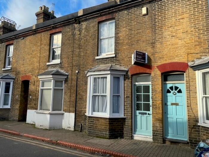 3 Bedroom Property To Rent In St. Peters Grove, Canterbury, CT1