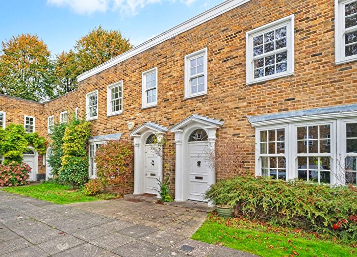 3 Bedroom Property To Rent In John Spencer Square, Islington, N1