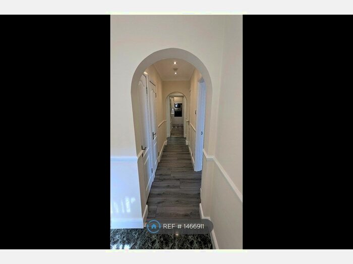 2 Bedroom Flat To Rent In Marina Road, Bathgate, EH48