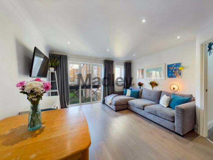 1 Bedroom Flat To Rent In Farrow Lane, London, SE14