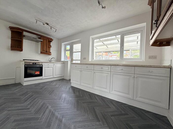 3 Bedroom House To Rent In Rachel Gardens, Selly Oak, B29