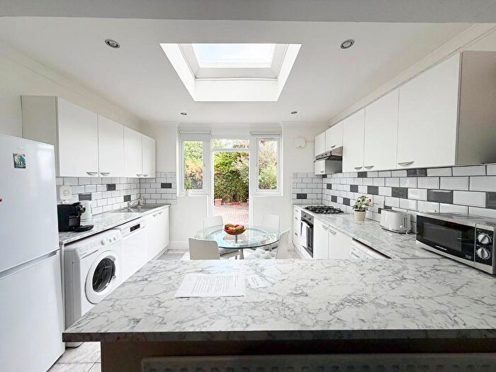 2 Bedroom Flat For Sale In Greenfield Gardens, Ground Floor Flat, London, NW2