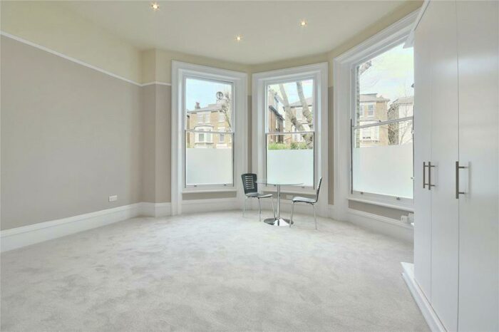 Studio To Rent In Fordwych Road, Kilburn, NW2