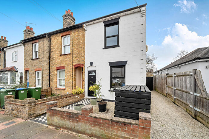 3 Bedroom End Of Terrace House For Sale In Corbylands Road, Sidcup, DA15