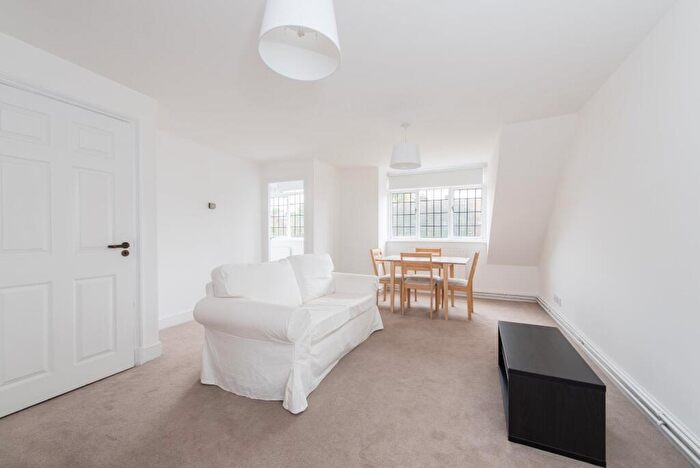 1 Bedroom Apartment To Rent In Tudor Close, Belsize Avenue, London, NW3