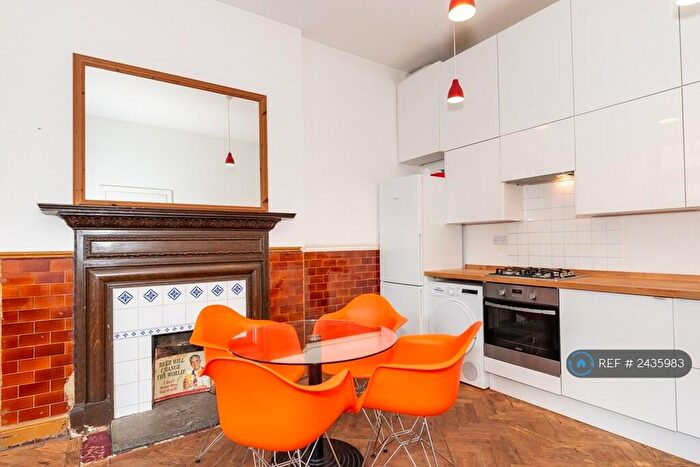 2 Bedroom Flat To Rent In Acre Road, Kingston Upon Thames, KT2