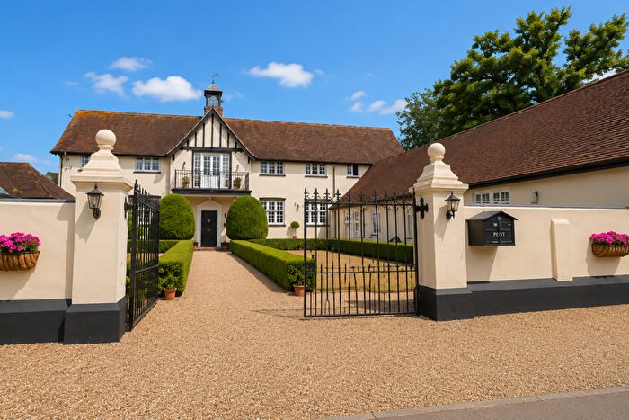 2 Bedroom Coach House For Sale In High Garrett, Braintree, CM7