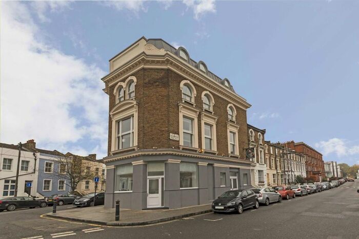 2 Bedroom Flat To Rent In Woodstock Grove, London, W12