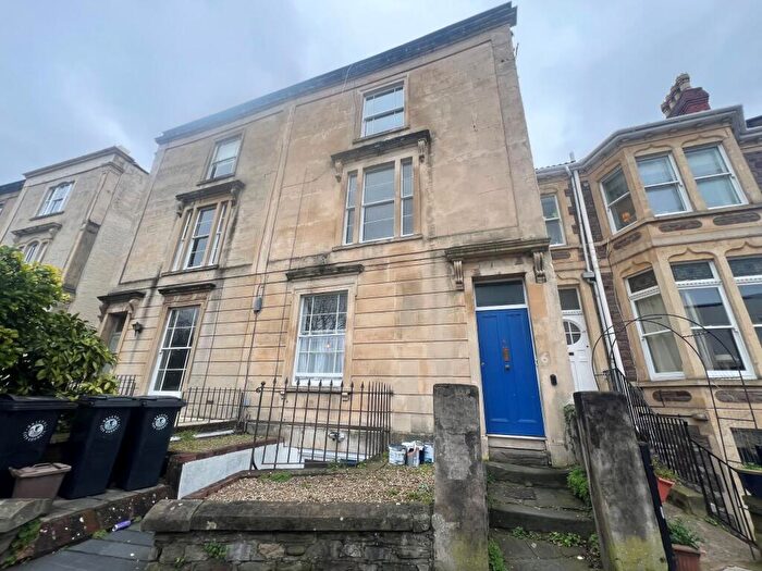 1 Bedroom Flat To Rent In A Cotham Hill, Bristol, BS6