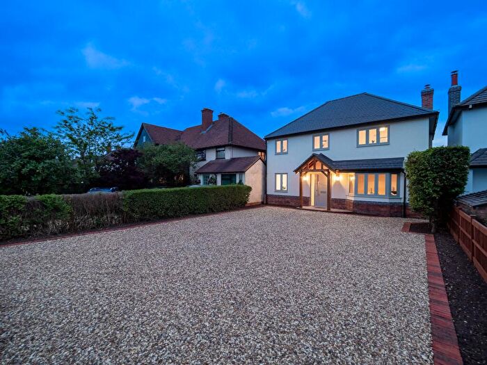4 Bedroom Detached House For Sale In Luddington Road, Stratford-Upon-Avon, CV37