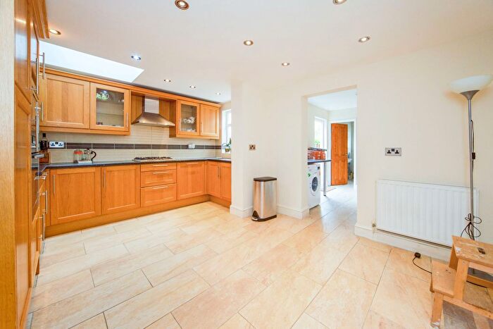 3 Bedroom Property To Rent In Lansdowne Road, London, E17