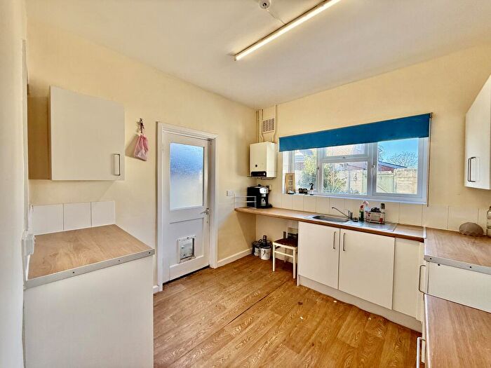 2 Bedroom House To Rent In North Street, Emsworth, PO10