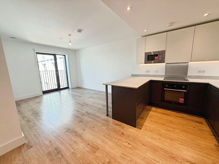 2 Bedroom Flat To Rent In Burnt Mill, Harlow, CM20