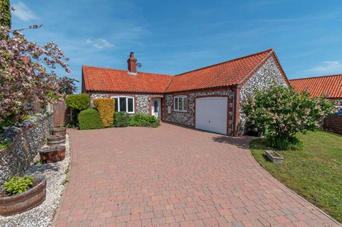 2 Bedroom Detached Bungalow For Sale In Kestrel Close, Burnham Market, PE31