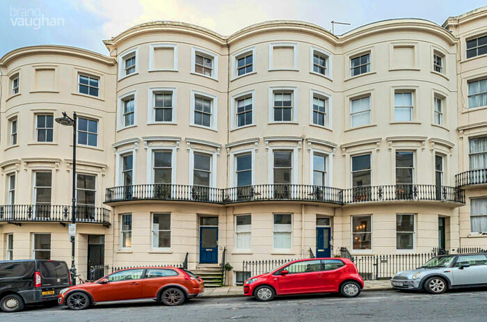 Flat To Rent In Eaton Place, Brighton, East Sussex, BN2