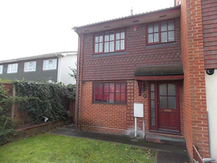3 Bedroom Semi-Detached House To Rent In Main Road, Longfield, DA3
