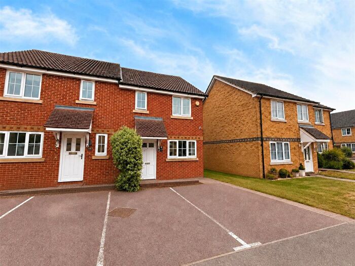3 Bedroom Semi-Detached House For Sale In Windmill Shott, Egham, TW20