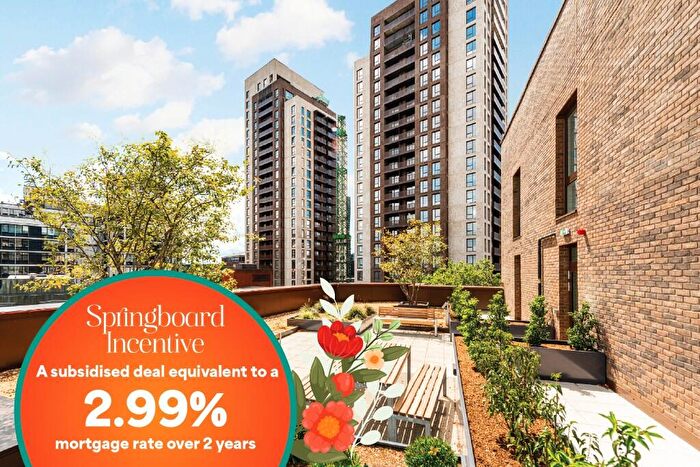 2 Bedroom Apartment For Sale In Crescent Gardens, Croydon, London, CR0