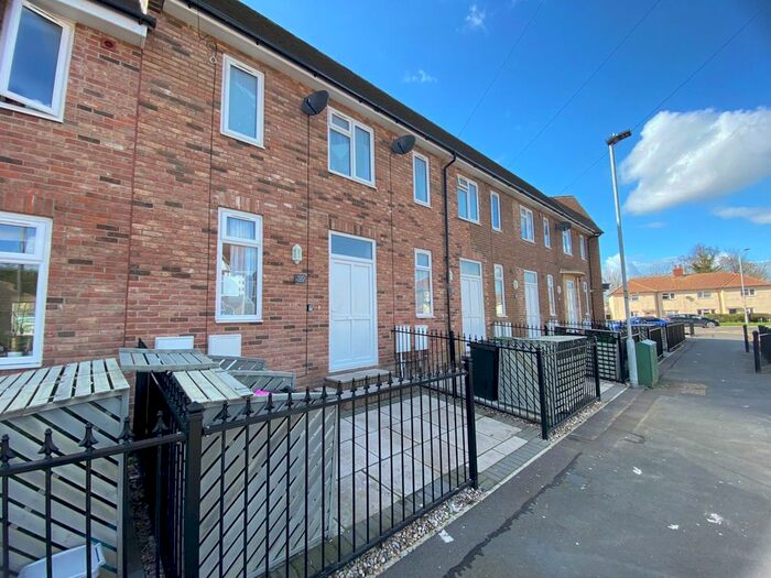 2 Bedroom Town House To Rent In Vere Road, Peterborough, PE1