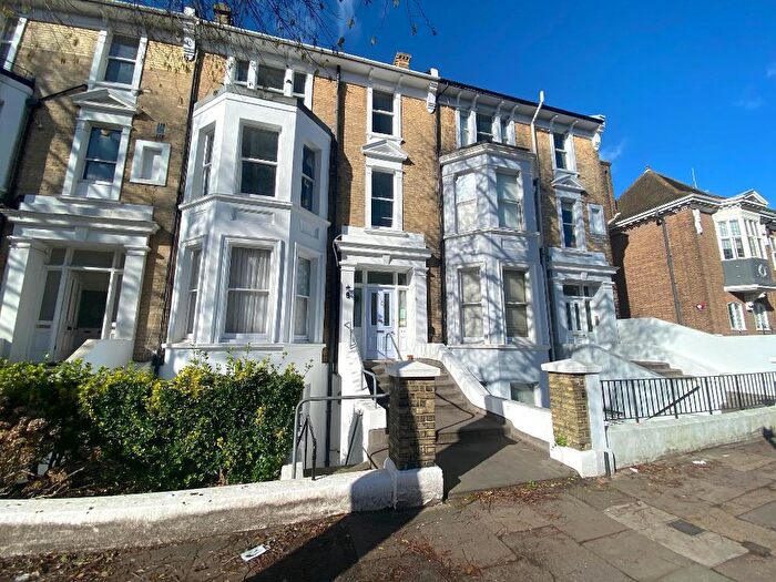 7 Bedroom Apartment To Rent In Denmark Villas, Hove, BN3