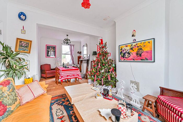 3 Bedroom Property To Rent In Howbury Road, Nunhead, London, SE15