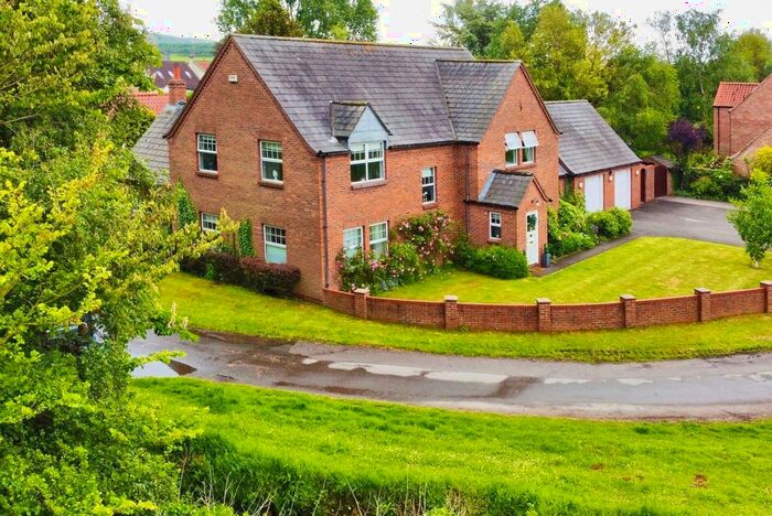 4 Bedroom Detached House For Sale In Sands Lane, Ellerker, Brough, HU15