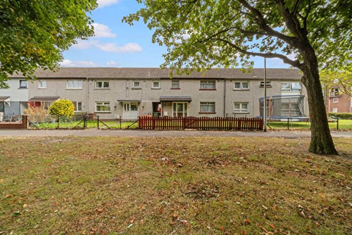 2 Bedroom Terraced House For Sale In Strowan Square, Grangemouth, FK3