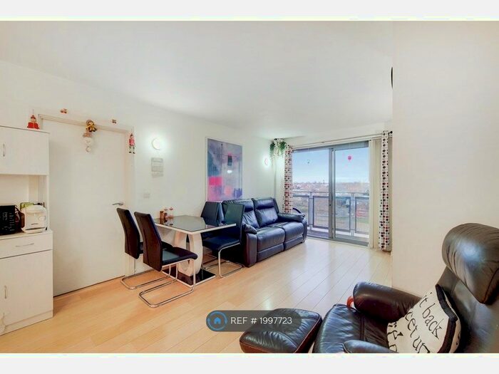 2 Bedroom Flat To Rent In Washington Building, London, SE13