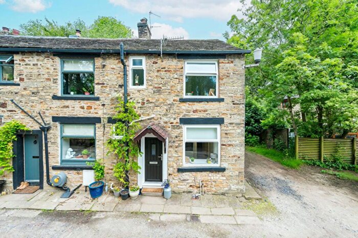 2 Bedroom Terraced House For Sale In North View, Bury, BL9